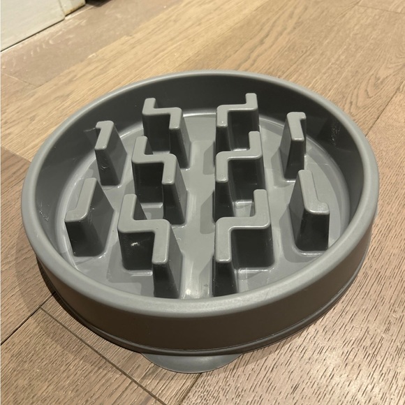 Slow feeder for large dog - Picture 2 of 3